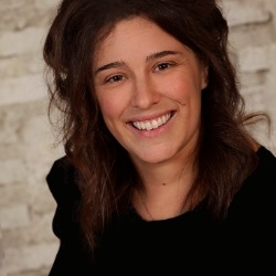 Esther Poulin