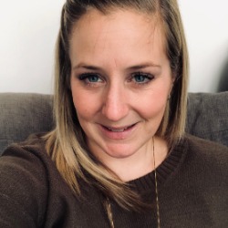 Amélie Girard