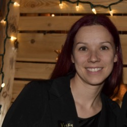 Vicky Lessard