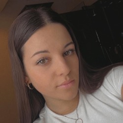 Lily-Rose Perron