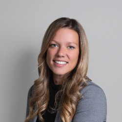 Lindsay Longchamps