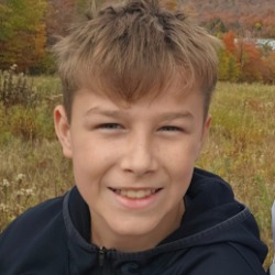 Joey  Dionne